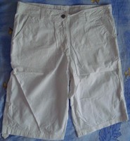 Pantaloni scurti albi