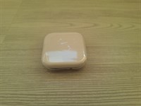7110. Casti Apple nefolosite