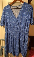 Bluza lunga albastra cu buline