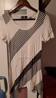 Bluza lunga modele alb-negru