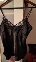 Bluza pijama satin cu dantela