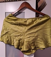 Pantaloni scurti pijama satin olive