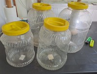Borcane de plastic