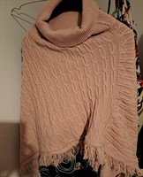 Poncho cu gat rulat