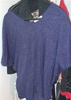 Bluza bleumarin decolteu larg