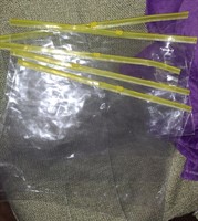 5 mape plastic A4 cu fermoar (galben)