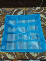 Organizator pliabil pentru sertar