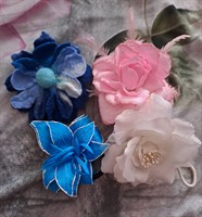 Flori decorative (pentru pus în păr)