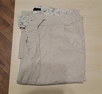 Pantaloni bej de vara 40