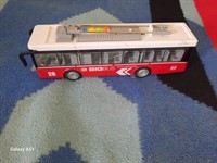 Autobuz de jucarie