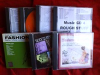 7 CD-uri cu muzica usoara si opera