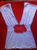 Bluza cu broderie aplicata