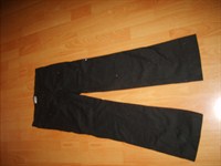 pantaloni negri cu dungi