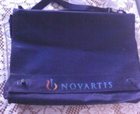 Geanta Novartis