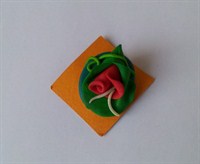 Brosa din Fimo cu floare roz