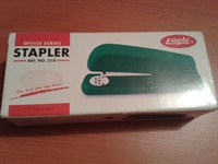 Pasta corectoare, stapler, clipsuri