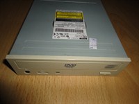 DVD-ROM pe IDE