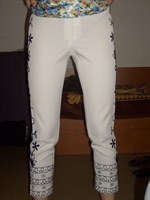 Pantaloni brodati 3/4