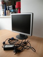 Monitor plat Fujitsu-Siemens cu defect