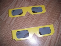  Doua perechi ochelari 3 D