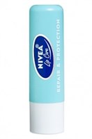 Balsam de buze NIVEA