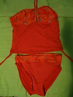 Costum de baie