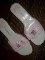 Papuci de damă roz