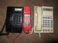 3 telefoane fixe