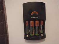Incarcator + baterii