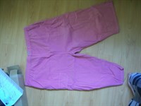 Pantaloni roz