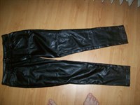 Pantaloni imitatie piele