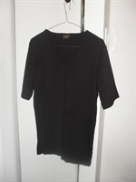 Tricou XXL decolteu ascutit