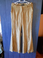 pantaloni crem evazati