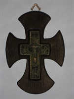 cruce din lemn argintata
