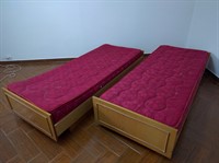 2 paturi cu saltea + anexe