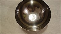 5635. Vas de inox