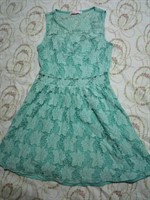 Rochie verde de dantela
