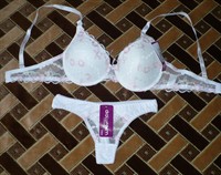 set string si sutien